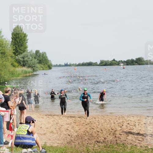 21.06.2025 - 27. Vierlanden-Triathlon MichiJ http://msf.ph/oto/8014779 15.06.2026 10:16:14 Schwimmen 445, 477, 489, 523, 611 meine-sportfotos.de