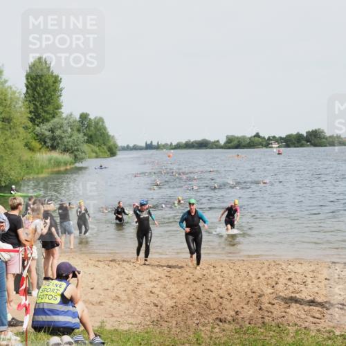21.06.2025 - 27. Vierlanden-Triathlon MichiJ http://msf.ph/oto/8014789 15.06.2026 10:16:14 Schwimmen 445, 477, 489, 523, 611 meine-sportfotos.de