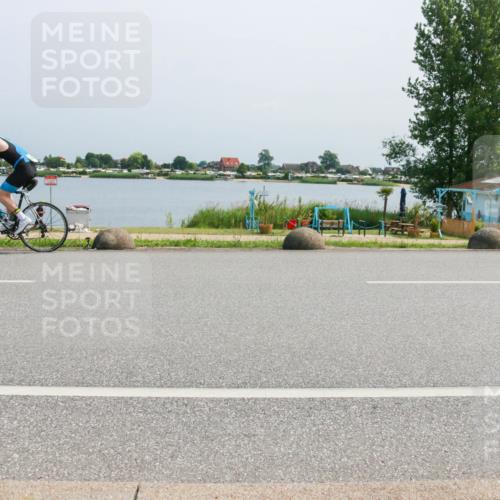 21.06.2025 - 27. Vierlanden-Triathlon H.Heesch http://msf.ph/oto/8014791 15.06.2025 11:50:18 Radfahren 670, 729, 731, 766, 783 meine-sportfotos.de