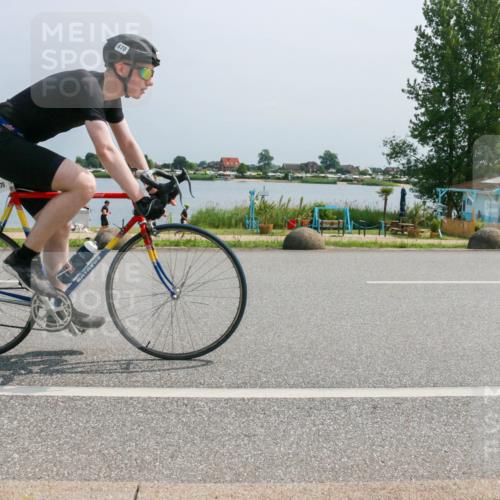 21.06.2025 - 27. Vierlanden-Triathlon H.Heesch http://msf.ph/oto/8014821 15.06.2025 11:50:20 Radfahren 670, 729, 731, 766, 783 meine-sportfotos.de