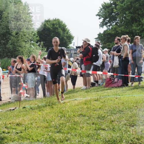 15.06.2025 - 27. Vierlanden-Triathlon KatJ http://msf.ph/oto/8014844 15.06.2025 10:15:19 Schwimmen 480, 507, 542, 555, 579, 587, 597, 613, 635 meine-sportfotos.de