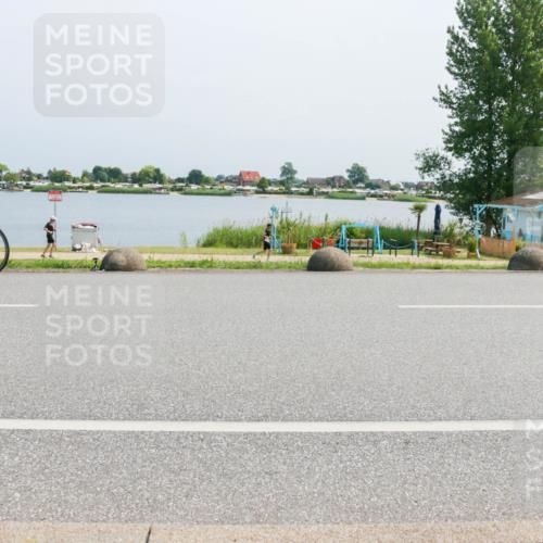 21.06.2025 - 27. Vierlanden-Triathlon H.Heesch http://msf.ph/oto/8014848 15.06.2025 11:50:47 Radfahren 750, 769 meine-sportfotos.de