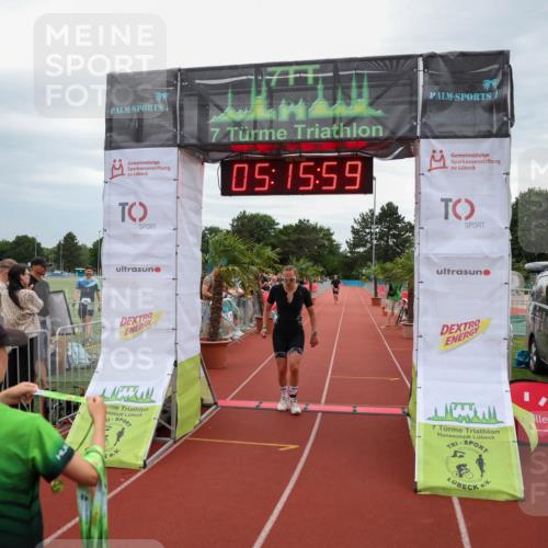 15.06.2025 - 7 Türme Triathlon Michael Strokosch http://msf.ph/oto/8014871 15.06.2025 15:15:59 Ziel 653 meine-sportfotos.de
