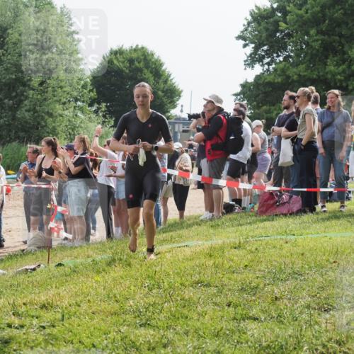 15.06.2025 - 27. Vierlanden-Triathlon KatJ http://msf.ph/oto/8014875 15.06.2025 10:15:19 Schwimmen 480, 507, 542, 555, 579, 587, 597, 613, 635 meine-sportfotos.de