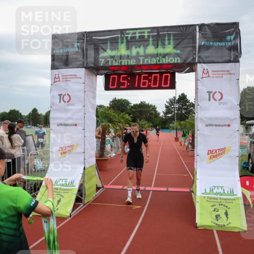 15.06.2025 - 7 Türme Triathlon Michael Strokosch http://msf.ph/oto/8014893 15.06.2025 15:15:59 Ziel 653 meine-sportfotos.de
