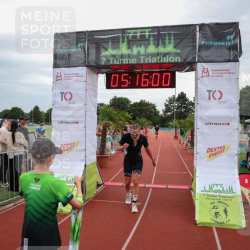 15.06.2025 - 7 Türme Triathlon Michael Strokosch http://msf.ph/oto/8014912 15.06.2025 15:16:00 Ziel 653 meine-sportfotos.de