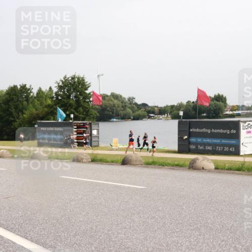15.06.2025 - 27. Vierlanden-Triathlon H.Heesch http://msf.ph/oto/8014915 15.06.2025 11:16:26 Radfahren 603, 717, 794 meine-sportfotos.de
