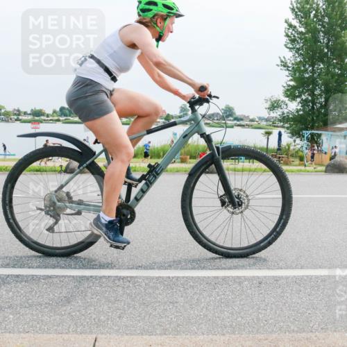15.06.2025 - 27. Vierlanden-Triathlon H.Heesch http://msf.ph/oto/8014933 15.06.2025 11:12:17 Radfahren 231, 235, 474, 574, 854 meine-sportfotos.de