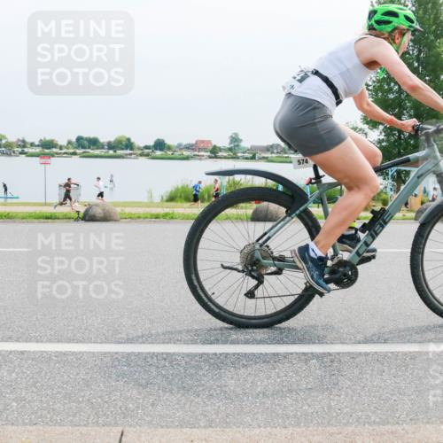 15.06.2025 - 27. Vierlanden-Triathlon H.Heesch http://msf.ph/oto/8014949 15.06.2025 11:12:17 Radfahren 231, 235, 474, 574, 854 meine-sportfotos.de