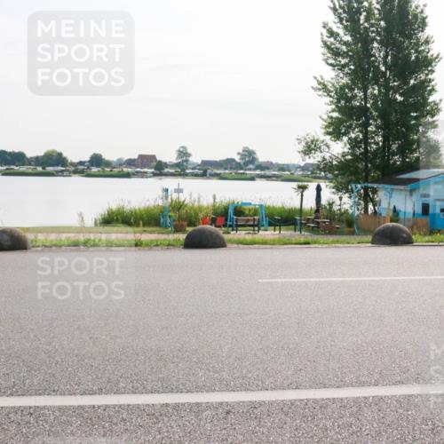15.06.2025 - 27. Vierlanden-Triathlon H.Heesch http://msf.ph/oto/8014969 15.06.2025 09:02:49 Radfahren 225 meine-sportfotos.de