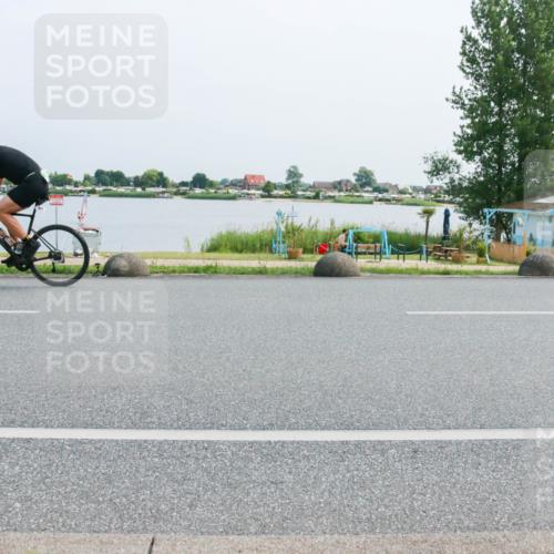 21.06.2025 - 27. Vierlanden-Triathlon H.Heesch http://msf.ph/oto/8014978 15.06.2025 11:51:46 Radfahren 841 meine-sportfotos.de