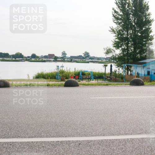 15.06.2025 - 27. Vierlanden-Triathlon H.Heesch http://msf.ph/oto/8014983 15.06.2025 09:03:11 Radfahren 10, 185 meine-sportfotos.de