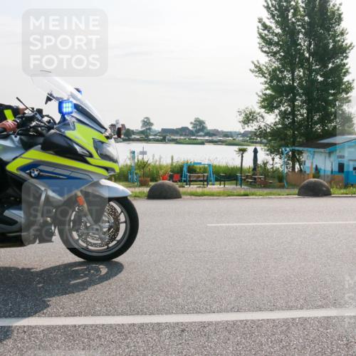 15.06.2025 - 27. Vierlanden-Triathlon H.Heesch http://msf.ph/oto/8014990 15.06.2025 09:03:11 Radfahren 10, 185 meine-sportfotos.de