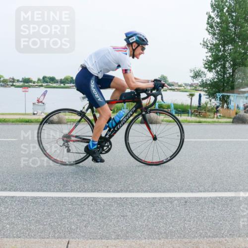 21.06.2025 - 27. Vierlanden-Triathlon H.Heesch http://msf.ph/oto/8014995 15.06.2025 11:51:57 Radfahren 208, 784, 928 meine-sportfotos.de