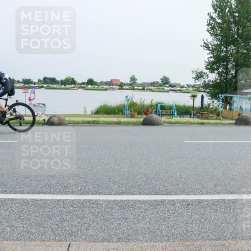21.06.2025 - 27. Vierlanden-Triathlon H.Heesch http://msf.ph/oto/8015067 15.06.2025 11:52:12 Radfahren 658, 803, 871 meine-sportfotos.de