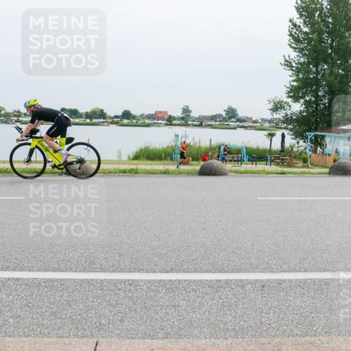 15.06.2025 - 27. Vierlanden-Triathlon H.Heesch http://msf.ph/oto/8015078 15.06.2025 11:12:25 Radfahren 222, 235, 637, 699 meine-sportfotos.de