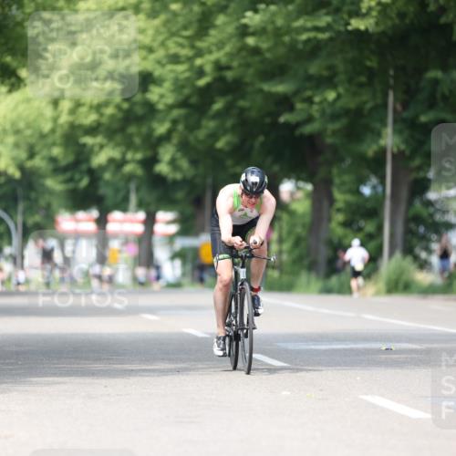 15.06.2025 - 7 Türme Triathlon Yannick Fuchs http://msf.ph/oto/8015103 15.06.2025 13:28:26 Radfahren 597, 649, 740, 792 meine-sportfotos.de