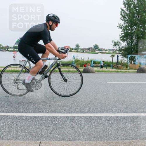 21.06.2025 - 27. Vierlanden-Triathlon H.Heesch http://msf.ph/oto/8015112 15.06.2025 11:52:17 Radfahren 720, 767, 803, 805, 871 meine-sportfotos.de