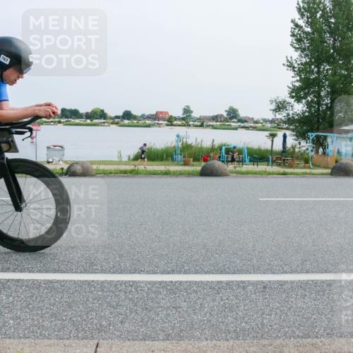21.06.2025 - 27. Vierlanden-Triathlon H.Heesch http://msf.ph/oto/8015115 15.06.2025 11:52:21 Radfahren 720, 767, 805 meine-sportfotos.de