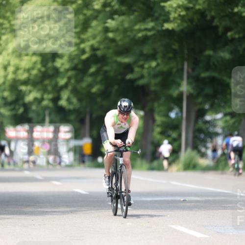 15.06.2025 - 7 Türme Triathlon Yannick Fuchs http://msf.ph/oto/8015121 15.06.2025 13:28:27 Radfahren 597, 649, 740, 792 meine-sportfotos.de