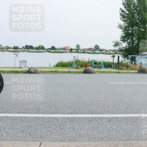 21.06.2025 - 27. Vierlanden-Triathlon H.Heesch http://msf.ph/oto/8015187 15.06.2025 11:52:42 Radfahren 201, 663, 672, 785, 789, 963 meine-sportfotos.de