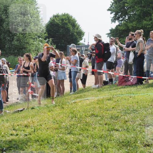 15.06.2025 - 27. Vierlanden-Triathlon KatJ http://msf.ph/oto/8015196 15.06.2025 10:15:29 Schwimmen 508, 542, 554, 579, 613, 620, 631 meine-sportfotos.de
