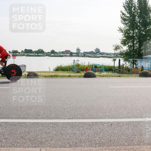 15.06.2025 - 27. Vierlanden-Triathlon H.Heesch http://msf.ph/oto/8015202 15.06.2025 09:05:29 Radfahren 108 meine-sportfotos.de