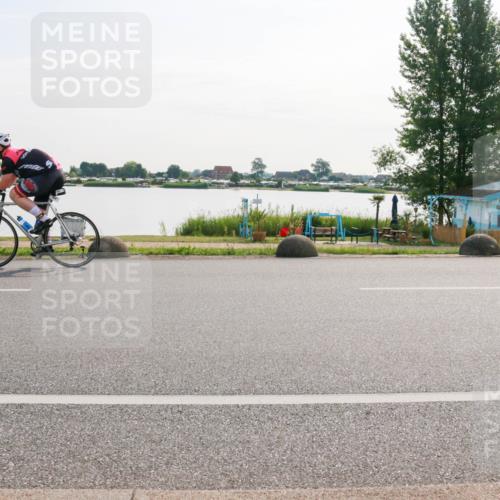 15.06.2025 - 27. Vierlanden-Triathlon H.Heesch http://msf.ph/oto/8015252 15.06.2025 09:06:37 Radfahren 241 meine-sportfotos.de