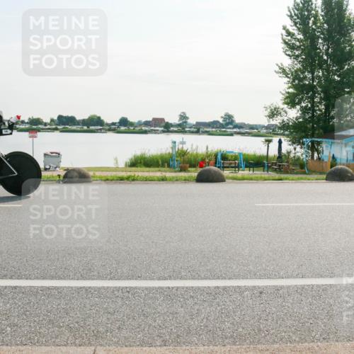 15.06.2025 - 27. Vierlanden-Triathlon H.Heesch http://msf.ph/oto/8015260 15.06.2025 09:07:59 Radfahren 38, 185 meine-sportfotos.de