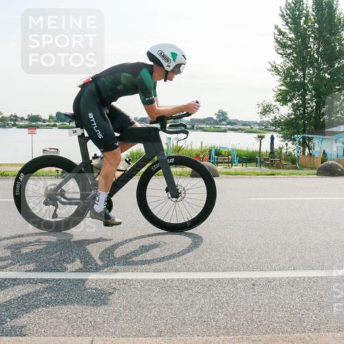 15.06.2025 - 27. Vierlanden-Triathlon H.Heesch http://msf.ph/oto/8015312 15.06.2025 09:08:12 Radfahren 36, 60, 217 meine-sportfotos.de