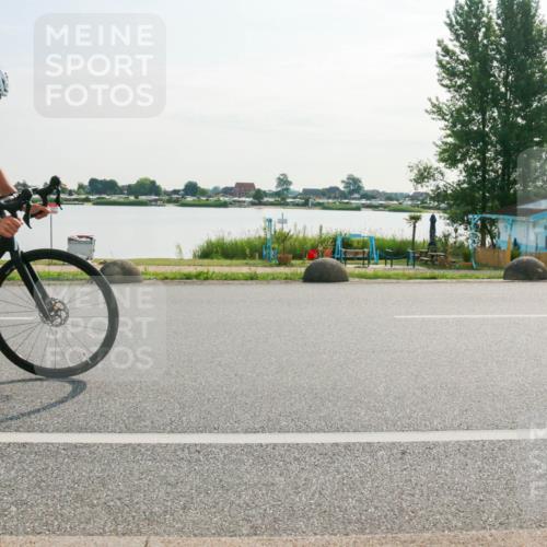 15.06.2025 - 27. Vierlanden-Triathlon H.Heesch http://msf.ph/oto/8015340 15.06.2025 09:08:22 Radfahren 51 meine-sportfotos.de