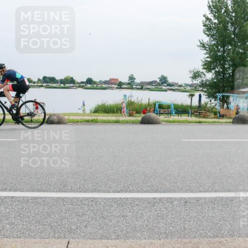 15.06.2025 - 27. Vierlanden-Triathlon H.Heesch http://msf.ph/oto/8015343 15.06.2025 11:13:18 Radfahren 9, 134, 223 meine-sportfotos.de