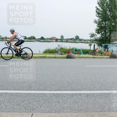 21.06.2025 - 27. Vierlanden-Triathlon H.Heesch http://msf.ph/oto/8015353 15.06.2025 11:53:36 Radfahren 640, 734, 829, 847 meine-sportfotos.de
