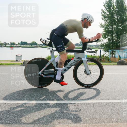15.06.2025 - 27. Vierlanden-Triathlon H.Heesch http://msf.ph/oto/8015365 15.06.2025 09:08:35 Radfahren 50, 78 meine-sportfotos.de