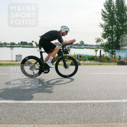 15.06.2025 - 27. Vierlanden-Triathlon H.Heesch http://msf.ph/oto/8015383 15.06.2025 09:08:35 Radfahren 50, 78 meine-sportfotos.de