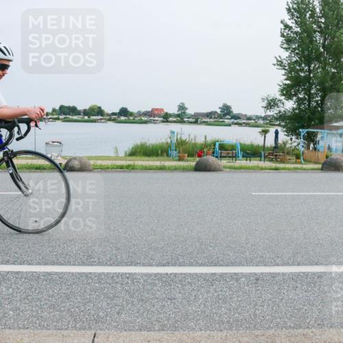 21.06.2025 - 27. Vierlanden-Triathlon H.Heesch http://msf.ph/oto/8015388 15.06.2025 11:53:56 Radfahren 745, 893, 966 meine-sportfotos.de