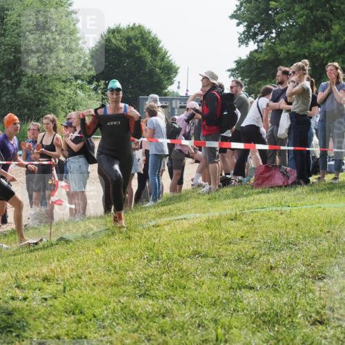 15.06.2025 - 27. Vierlanden-Triathlon KatJ http://msf.ph/oto/8015404 15.06.2025 10:15:35 Schwimmen 508, 511, 542, 554, 613, 620, 631 meine-sportfotos.de