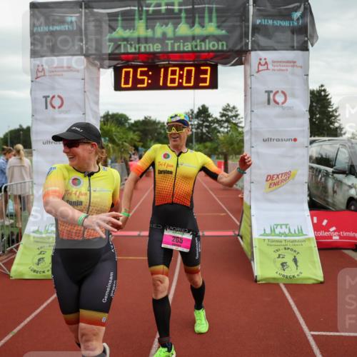 15.06.2025 - 7 Türme Triathlon Michael Strokosch http://msf.ph/oto/8015427 15.06.2025 15:18:02 Ziel 265 meine-sportfotos.de