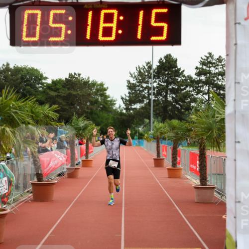 15.06.2025 - 7 Türme Triathlon Michael Strokosch http://msf.ph/oto/8015439 15.06.2025 15:18:14 Ziel 305 meine-sportfotos.de