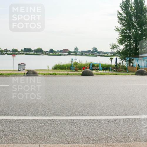15.06.2025 - 27. Vierlanden-Triathlon H.Heesch http://msf.ph/oto/8015485 15.06.2025 09:09:14 Radfahren 227, 242 meine-sportfotos.de