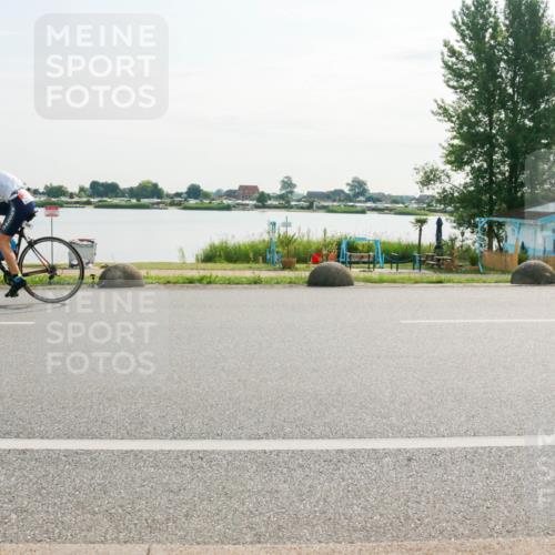 15.06.2025 - 27. Vierlanden-Triathlon H.Heesch http://msf.ph/oto/8015493 15.06.2025 09:09:31 Radfahren 63, 208 meine-sportfotos.de