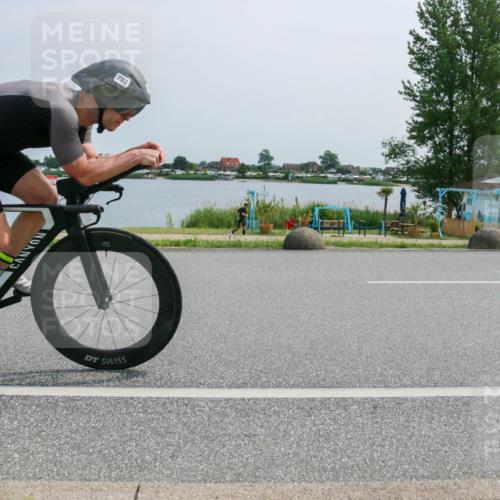 21.06.2025 - 27. Vierlanden-Triathlon H.Heesch http://msf.ph/oto/8015494 15.06.2025 11:54:21 Radfahren 726, 753, 816 meine-sportfotos.de