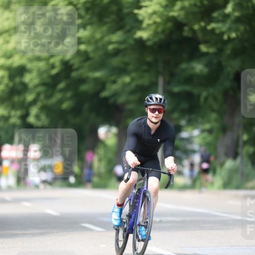 15.06.2025 - 7 Türme Triathlon Yannick Fuchs http://msf.ph/oto/8015495 15.06.2025 13:28:40 Radfahren 636, 767, 896 meine-sportfotos.de