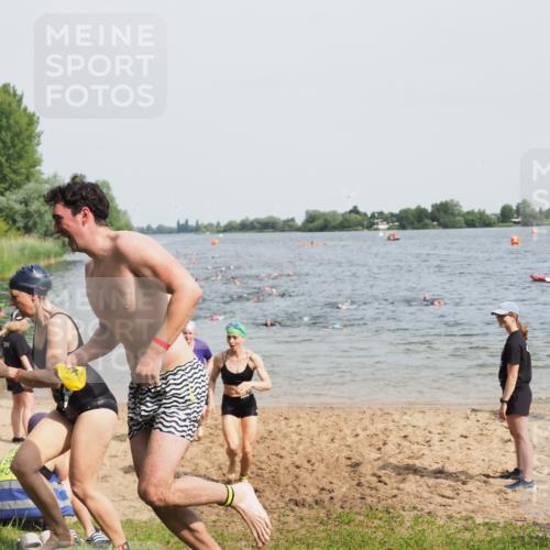 21.06.2025 - 27. Vierlanden-Triathlon MichiJ http://msf.ph/oto/8015497 15.06.2026 10:16:31 Schwimmen 487, 491, 494, 499, 526, 549, 574, 614, 634 meine-sportfotos.de