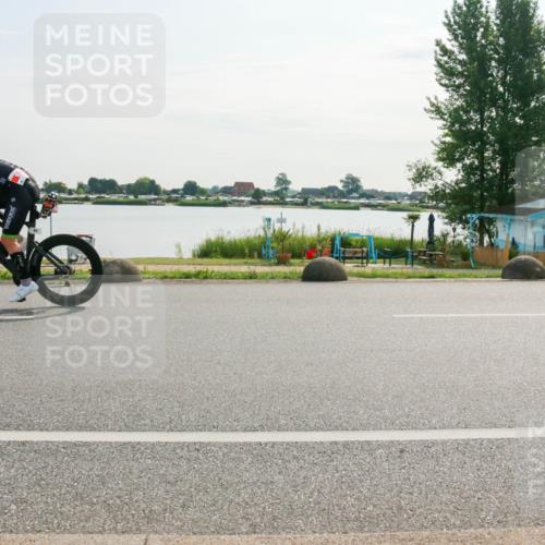 15.06.2025 - 27. Vierlanden-Triathlon H.Heesch http://msf.ph/oto/8015501 15.06.2025 09:09:32 Radfahren 63, 208 meine-sportfotos.de