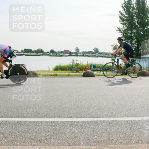 15.06.2025 - 27. Vierlanden-Triathlon H.Heesch http://msf.ph/oto/8015514 15.06.2025 09:09:34 Radfahren 30, 63, 196, 208 meine-sportfotos.de