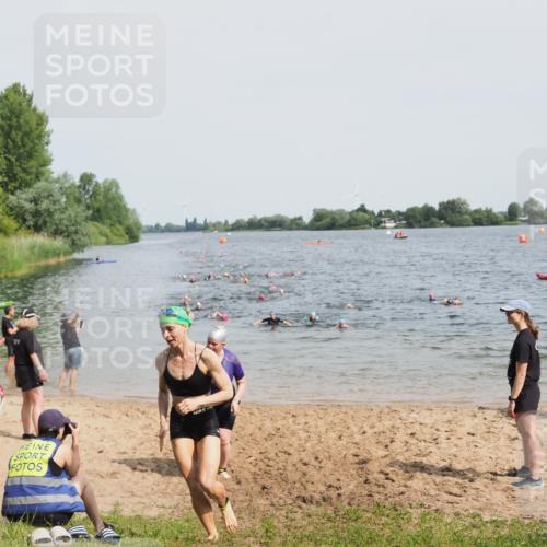 21.06.2025 - 27. Vierlanden-Triathlon MichiJ http://msf.ph/oto/8015538 15.06.2026 10:16:32 Schwimmen 487, 491, 499, 526, 549, 574, 614, 634 meine-sportfotos.de