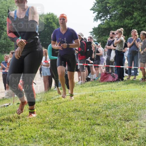 15.06.2025 - 27. Vierlanden-Triathlon KatJ http://msf.ph/oto/8015569 15.06.2025 10:15:37 Schwimmen 508, 509, 511, 554, 620 meine-sportfotos.de