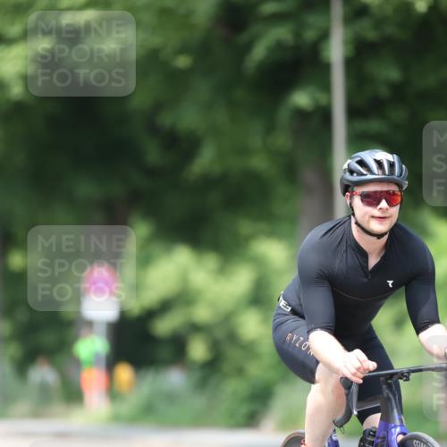 15.06.2025 - 7 Türme Triathlon Yannick Fuchs http://msf.ph/oto/8015570 15.06.2025 13:28:40 Radfahren 636, 767, 896 meine-sportfotos.de
