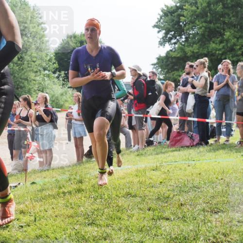 15.06.2025 - 27. Vierlanden-Triathlon KatJ http://msf.ph/oto/8015597 15.06.2025 10:15:37 Schwimmen 508, 509, 511, 554, 620 meine-sportfotos.de